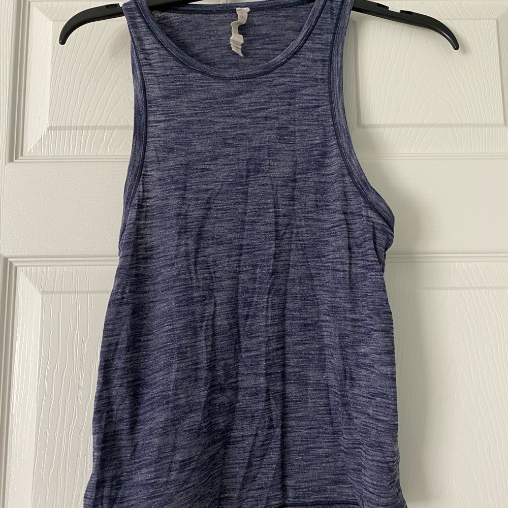 Women’s lululemon top